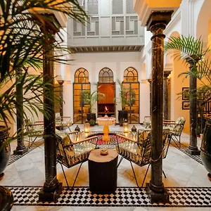 Door Janna Riad