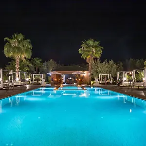 Hotel Just V &