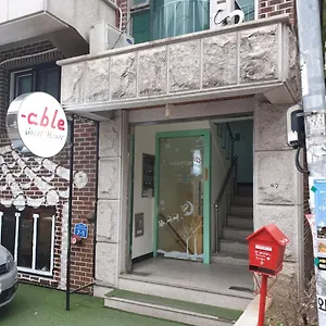 Able Hongdae Хостел