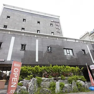 pavia.incheonhotels.info/
